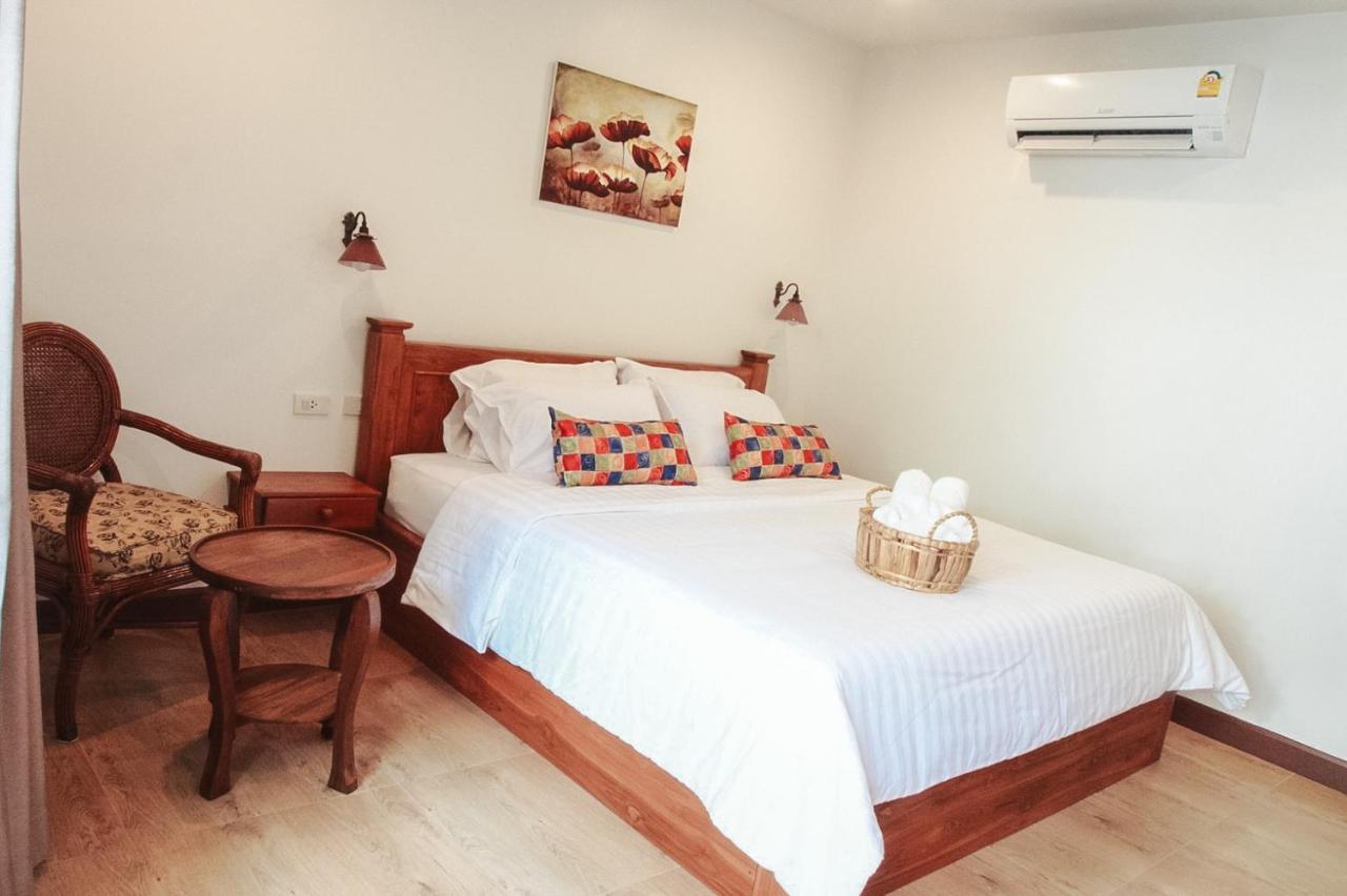Romyen Cafe' Homestay Phra Nakhon Si Ayutthaya Exterior foto