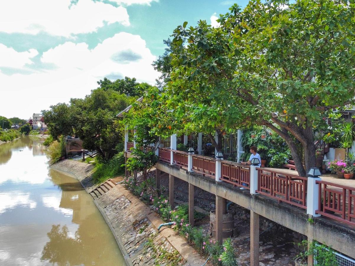 Romyen Cafe' Homestay Phra Nakhon Si Ayutthaya Exterior foto